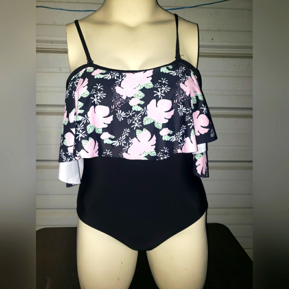 New Size 0X L/XL Women's Black Floral ruffle one piece swimsuit swim swimwear